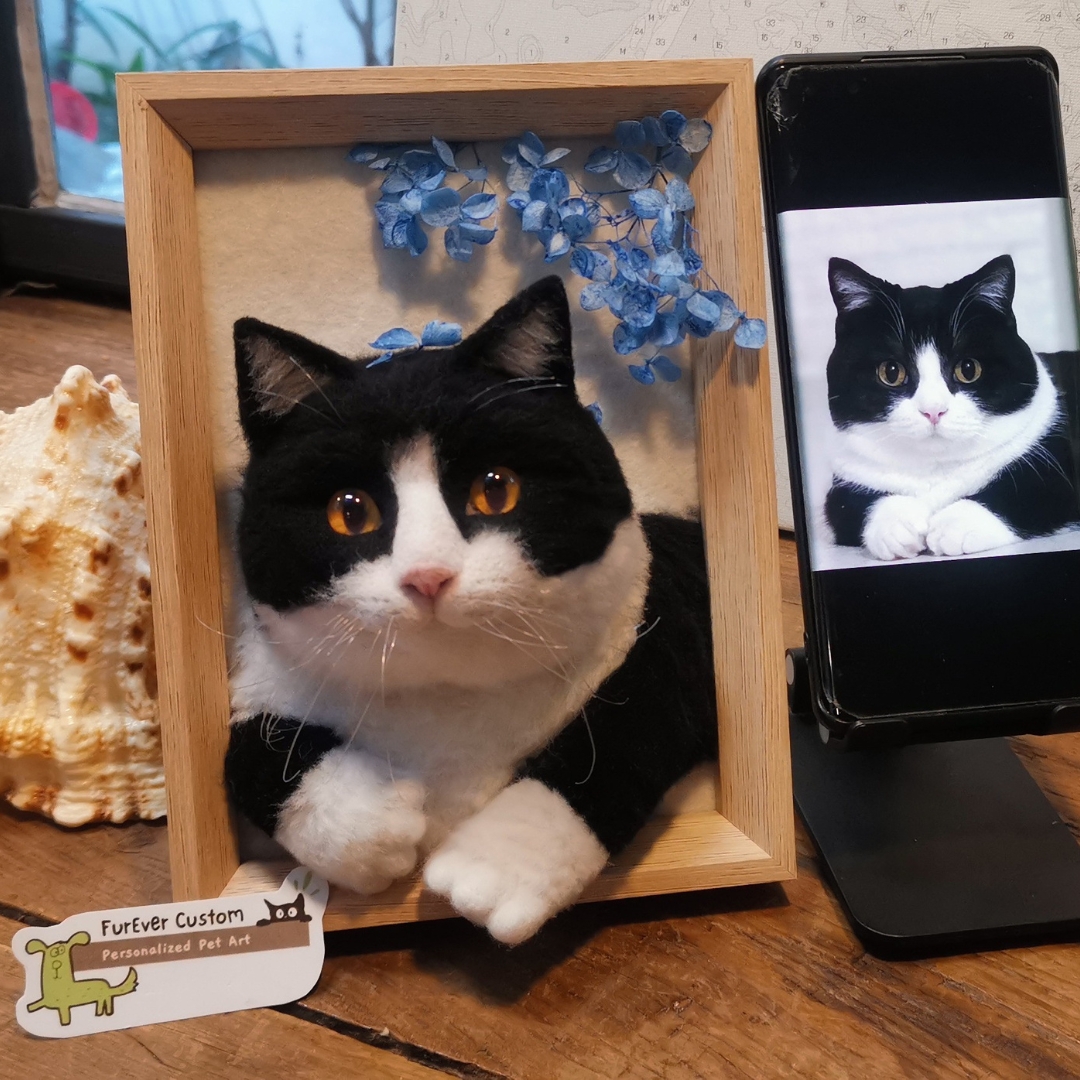 Custom Needle Felted Pet Portrait Frame (With Hands)